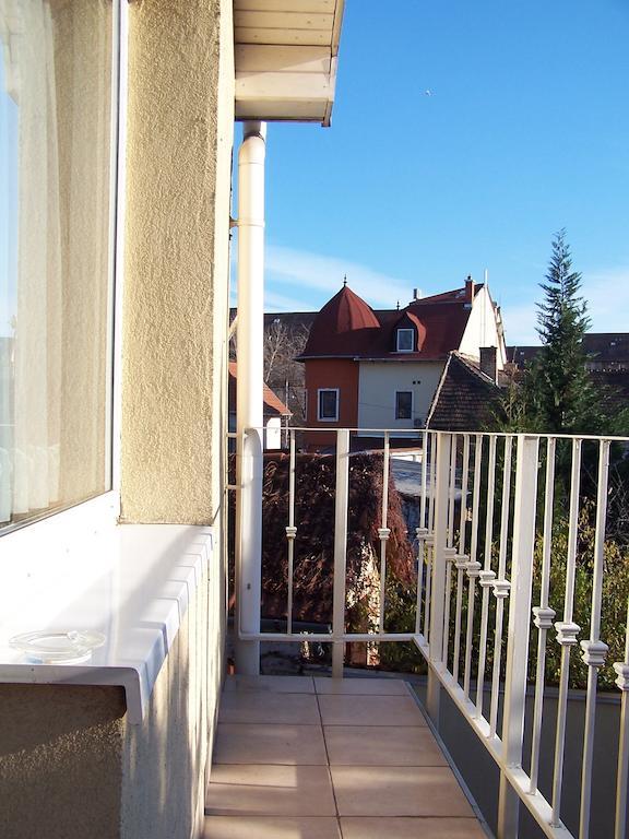 Akacia Apartment - Free Inside Parking, 2 Bedrooms, Garden, Next To Centre Budapesta Cameră foto