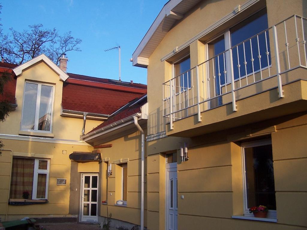 Akacia Apartment - Free Inside Parking, 2 Bedrooms, Garden, Next To Centre Budapesta Exterior foto